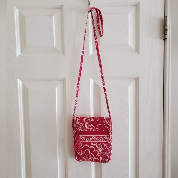 Vera Bradley Mini Hipster Twirly Birds Pink Crossbody Purse Bag Like New 🤩 - Picture 1 of 10